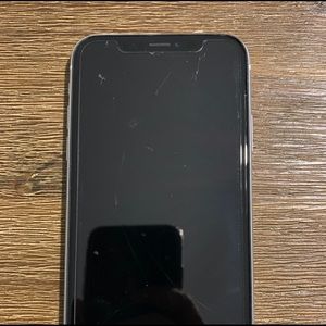 iPhone XR - White - Excellent Condition